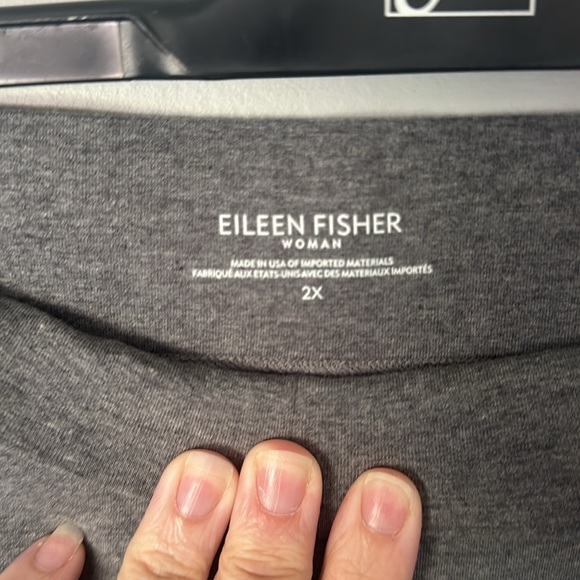 Eileen Fisher grey capris size 2X - Picture 2 of 3